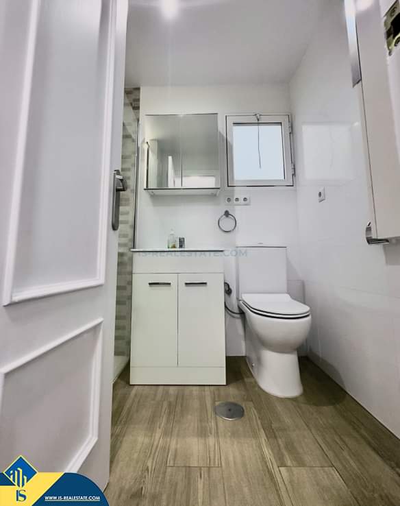 Parduodamas 3 kambarių renovuotas apartamentas, Ispanijoje, Alicante provincija, Torrevieja