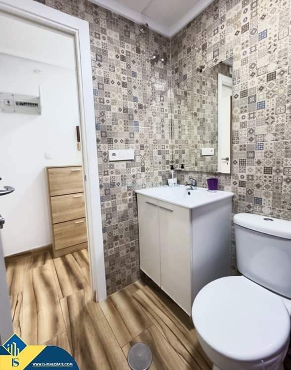 Parduodama renovuota studija Ispanijoje, Alicante provincijoje, Torrevieja mieste