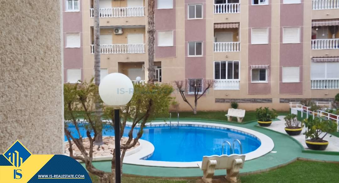 Parduodamas 2 kambarių renovuotas apartamentas, Ispanijoje, Alicante provincijoje, Torrevieja mieste