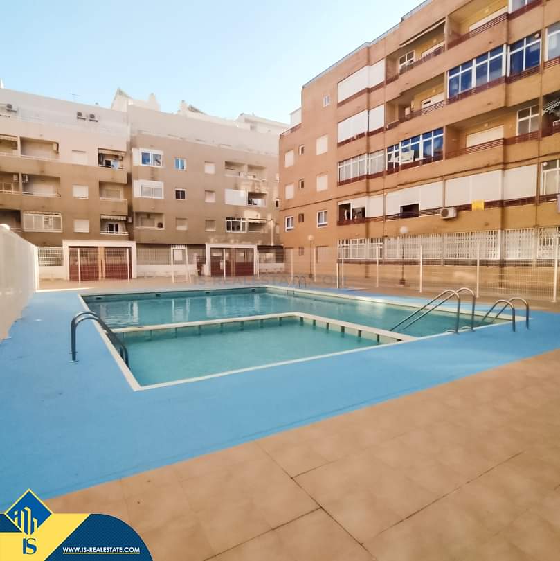 Parduodamas 2 kambarių renovuotas apartamentas, Ispanijoje, Alicante provincijoje, Torrevieja mieste