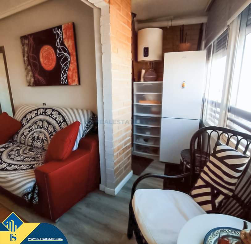 Parduodamas 2 kambarių renovuotas apartamentas, Ispanijoje, Alicante provincijoje, Torrevieja mieste