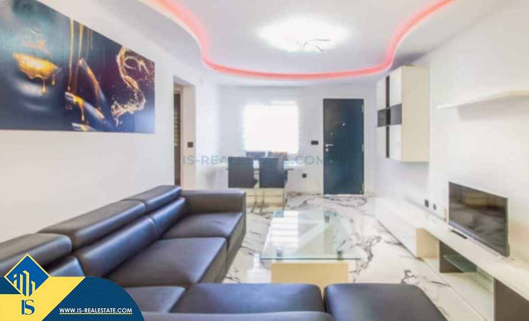 Parduodamas 3-jų kambarių renovuotas namas, Ispanijoje, Alicante provincijoje, Torrevieja mieste, El Chaparral rajone