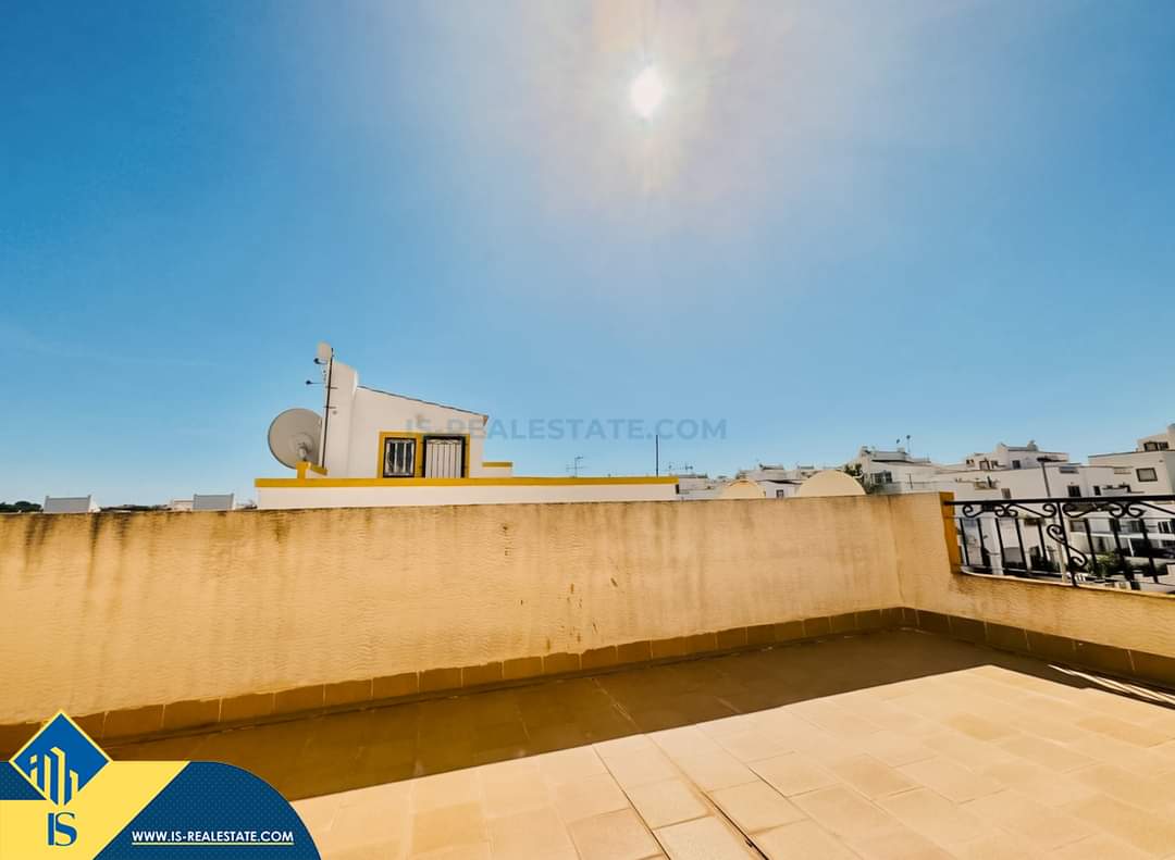 Parduodamas 4 kambarių namas, Ispanijoje, Alicante provincijoje, Orihuela Costa mieste