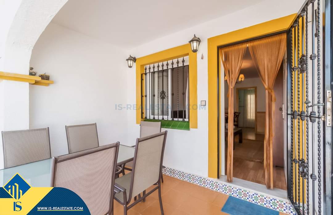 Parduodamas 3-jų kambarių namas, Ispanijoje, Alicante provincijoje, Orihuela Costa mieste