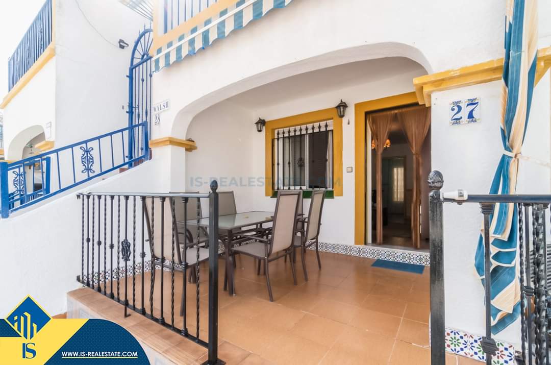 Parduodamas 3-jų kambarių namas, Ispanijoje, Alicante provincijoje, Orihuela Costa mieste