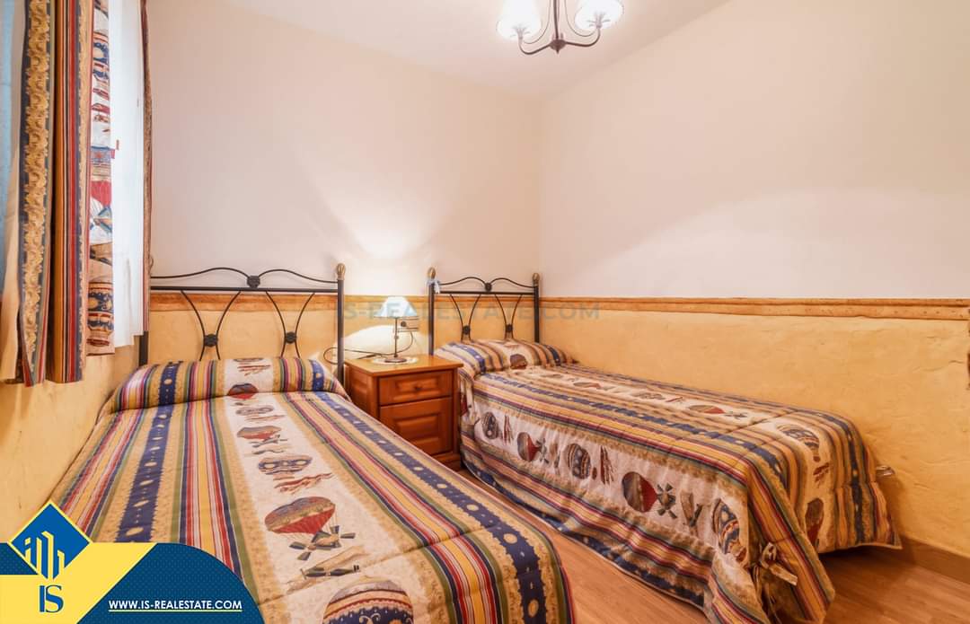 Parduodamas 3-jų kambarių namas, Ispanijoje, Alicante provincijoje, Orihuela Costa mieste