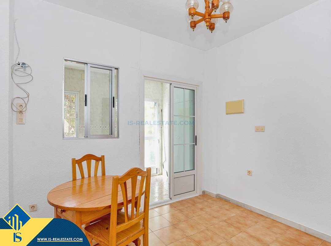 Parduodamas 2 kambarių bungalas, Ispanijoje, Alicante provincijoje, Torrevieja mieste, La Mata rajone