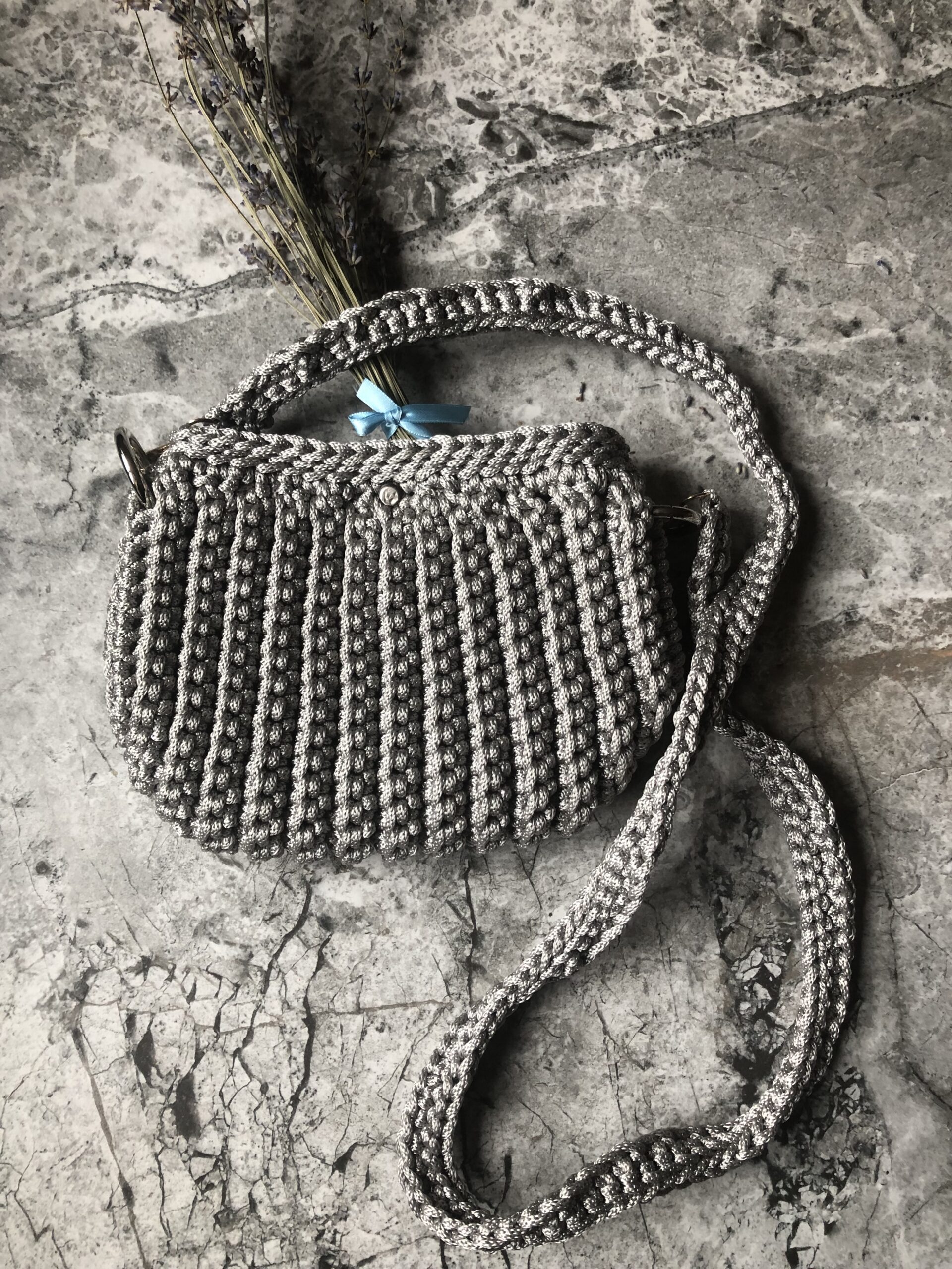 poliesterio virvės nerta rankinė per petį mergaitei