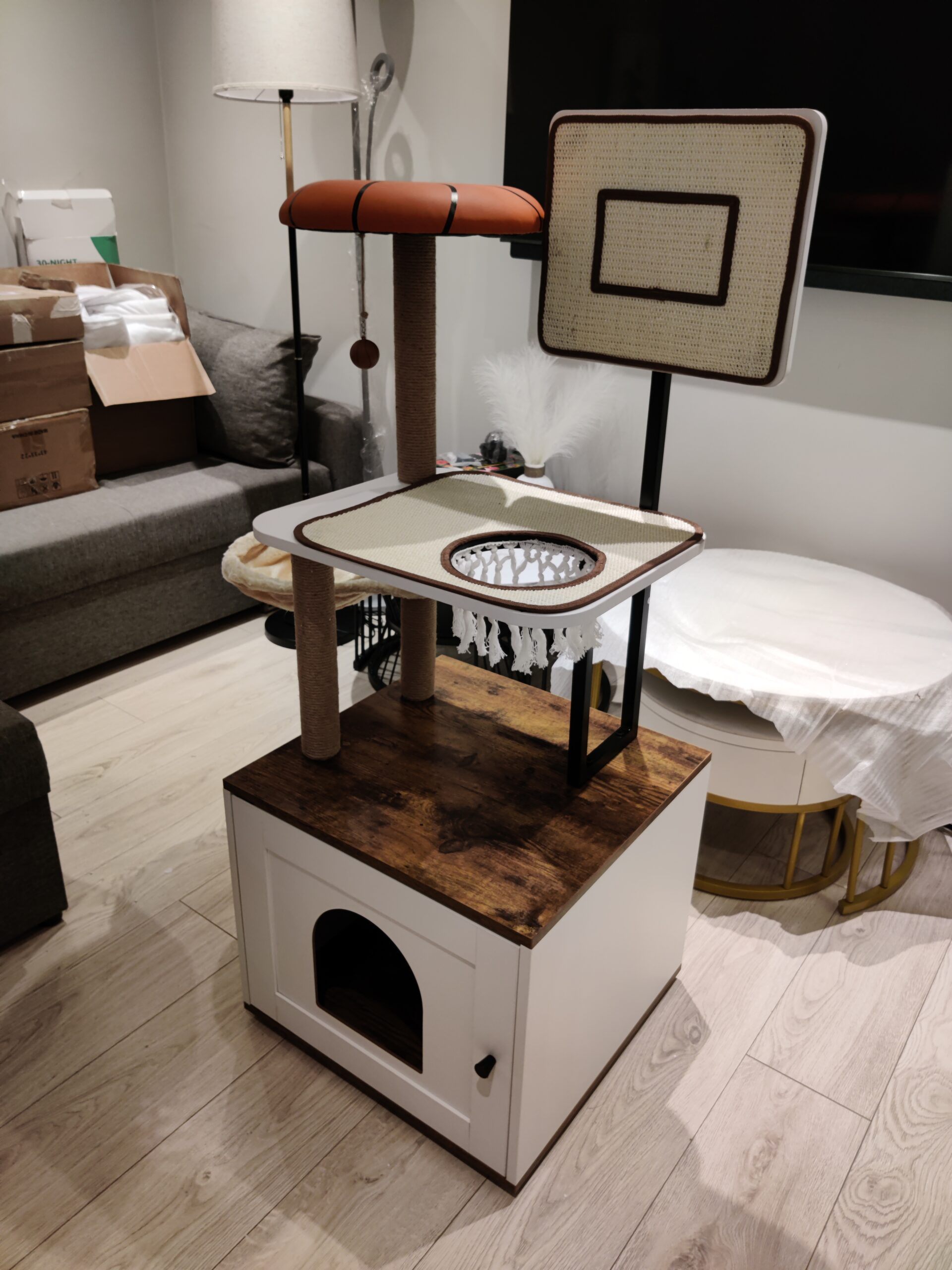 Draskyklė – kačių namelis