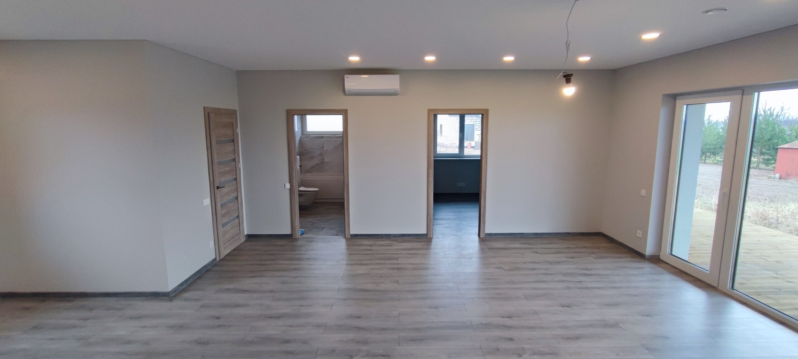 Parduodamas naujos statybos namas