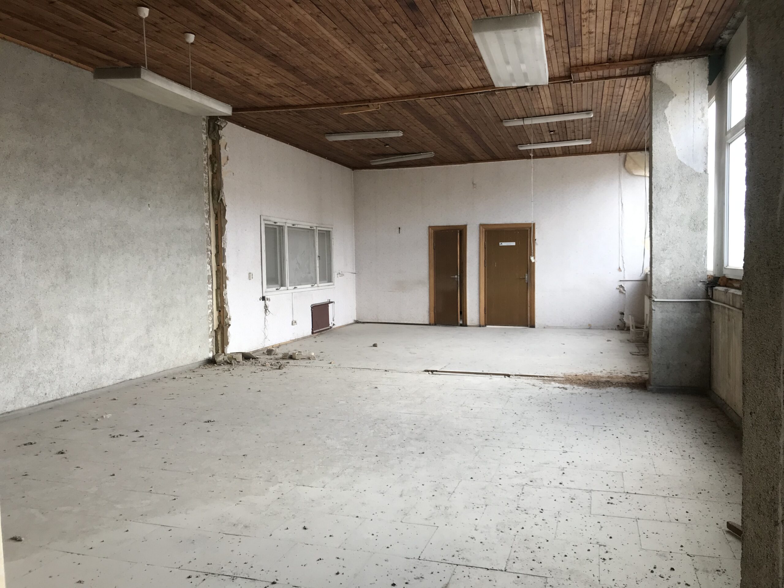 Išnuomojamos nuo 500 iki 1100 kv.m. Gamybinės patalpos 2 aukšte.