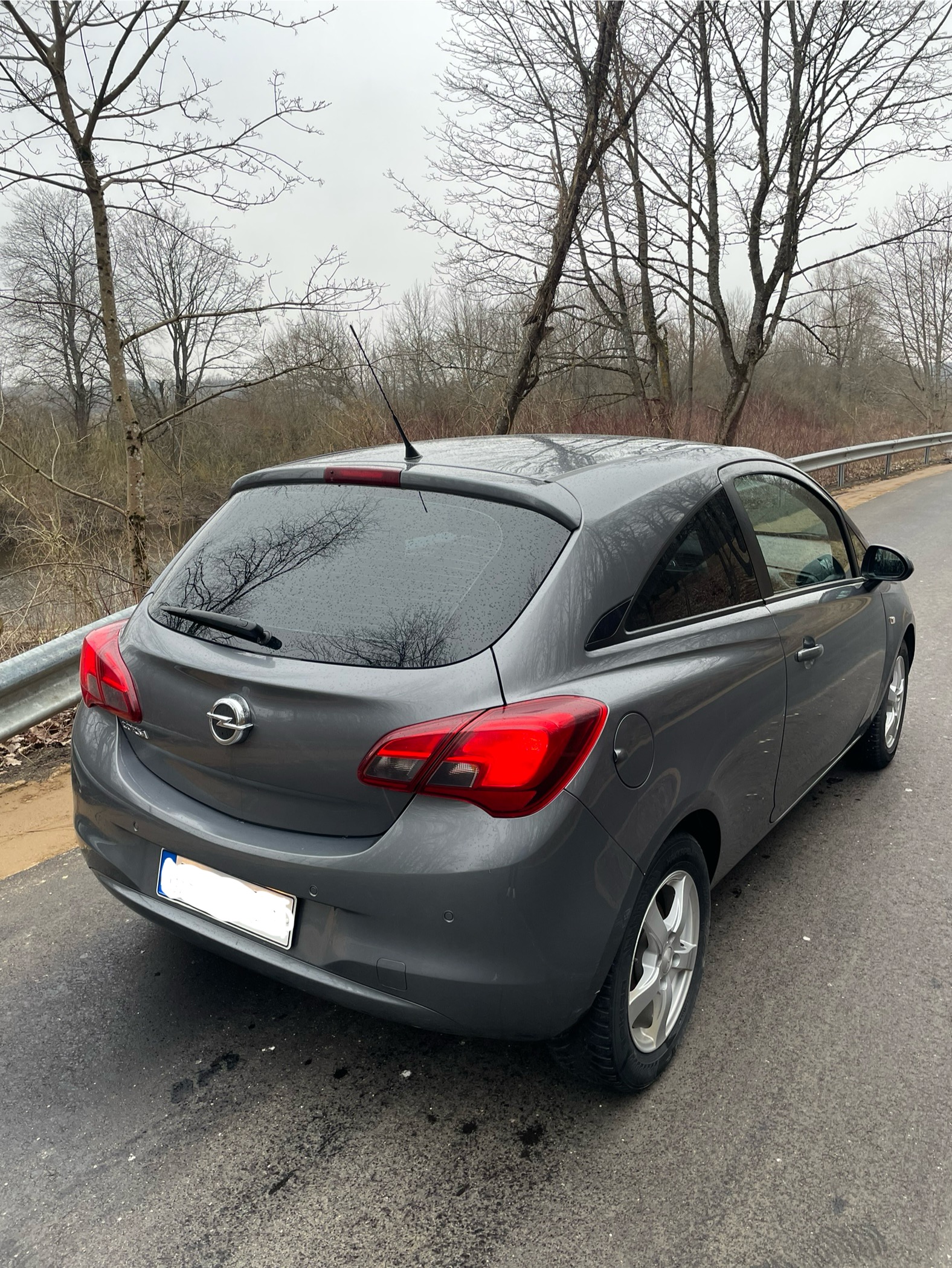Opel corsa E 2015 benzinas 1.4 66kw