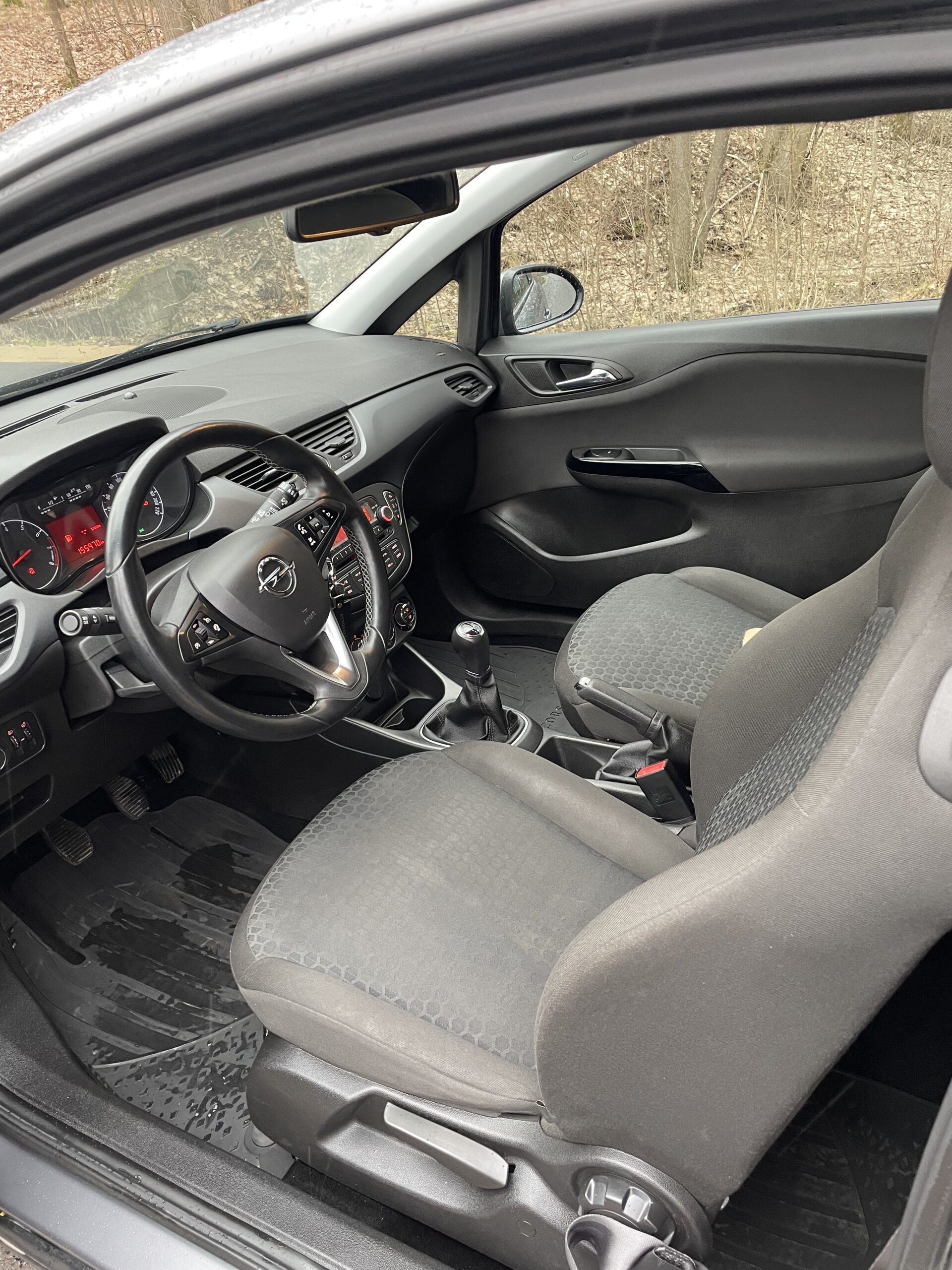 Opel corsa E 2015 benzinas 1.4 66kw