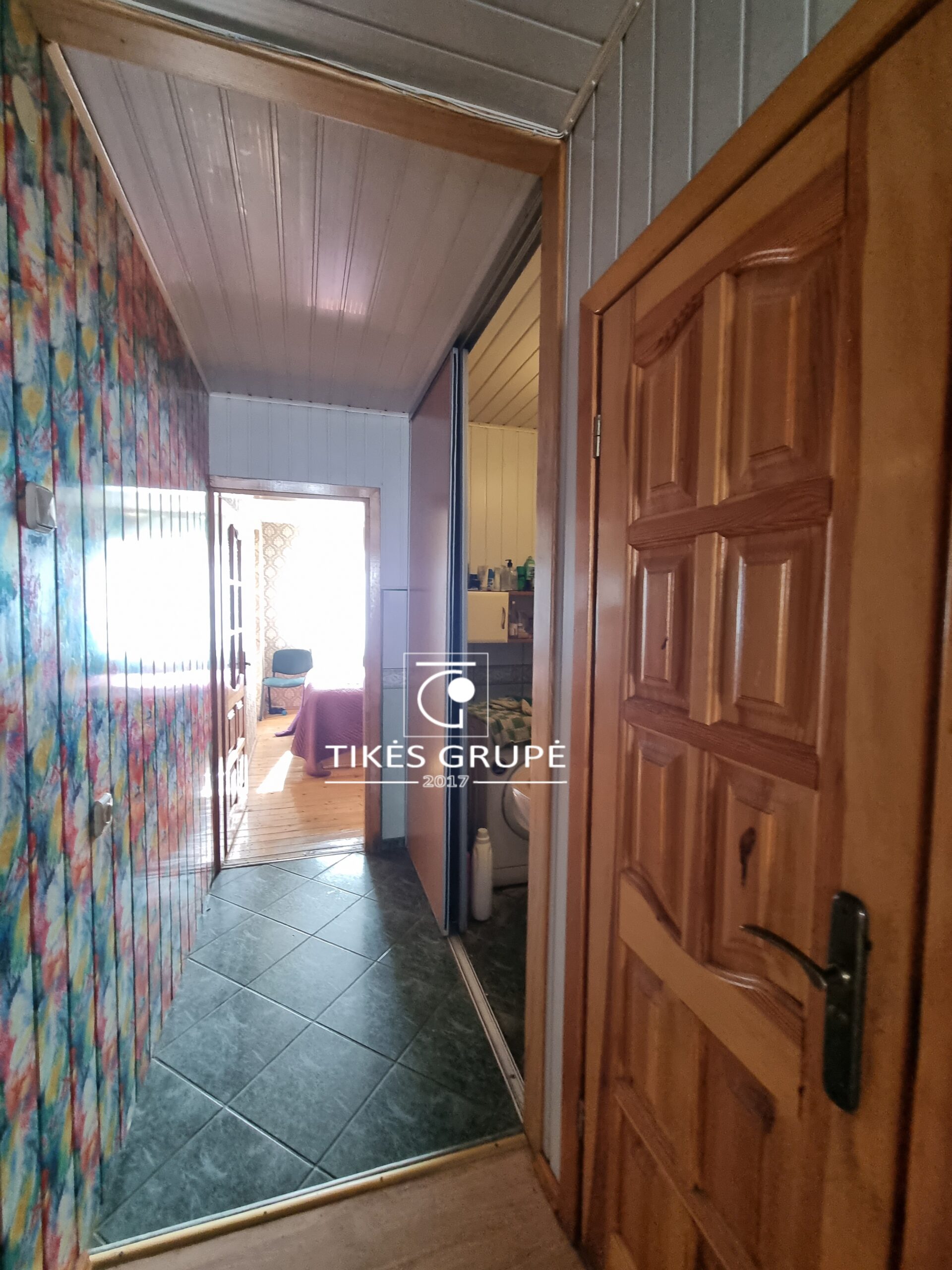 Rietavo m. parduodamas 3 kambarių 64.01 kv.m., butas 1 aukšte.