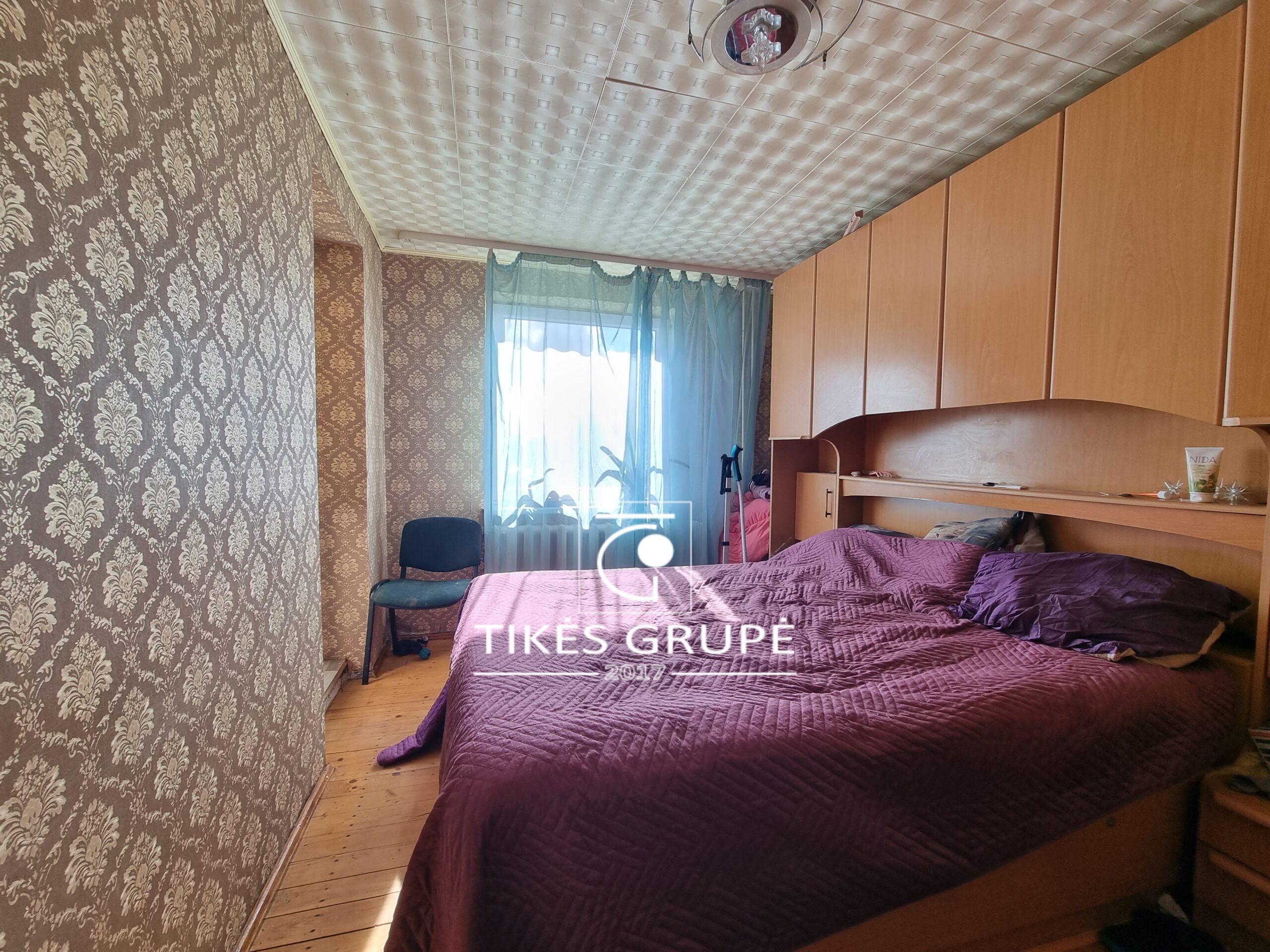 Rietavo m. parduodamas 3 kambarių 64.01 kv.m., butas 1 aukšte.