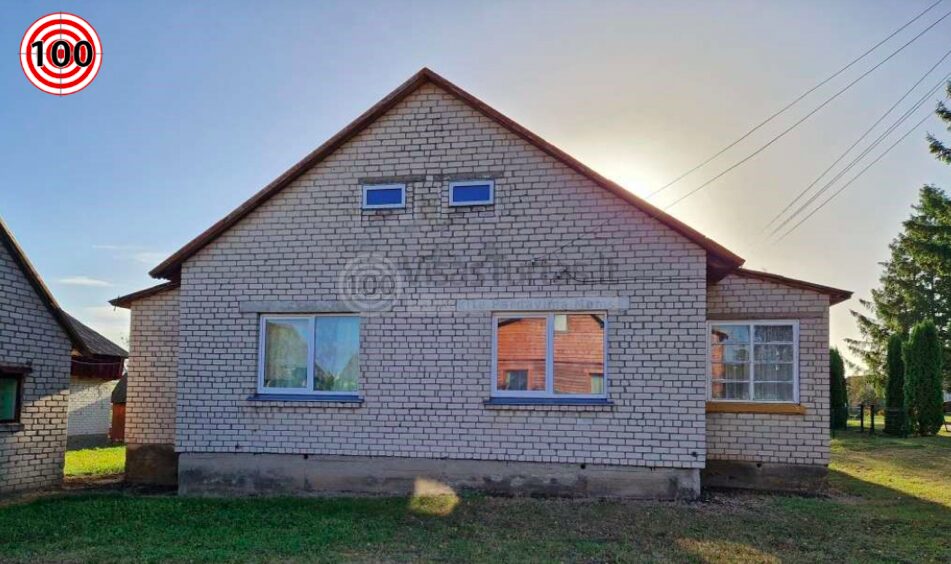 PARDUODAMAS mūrinis namas