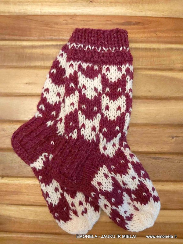 Megztos kojinės su KATINĖLIAIS