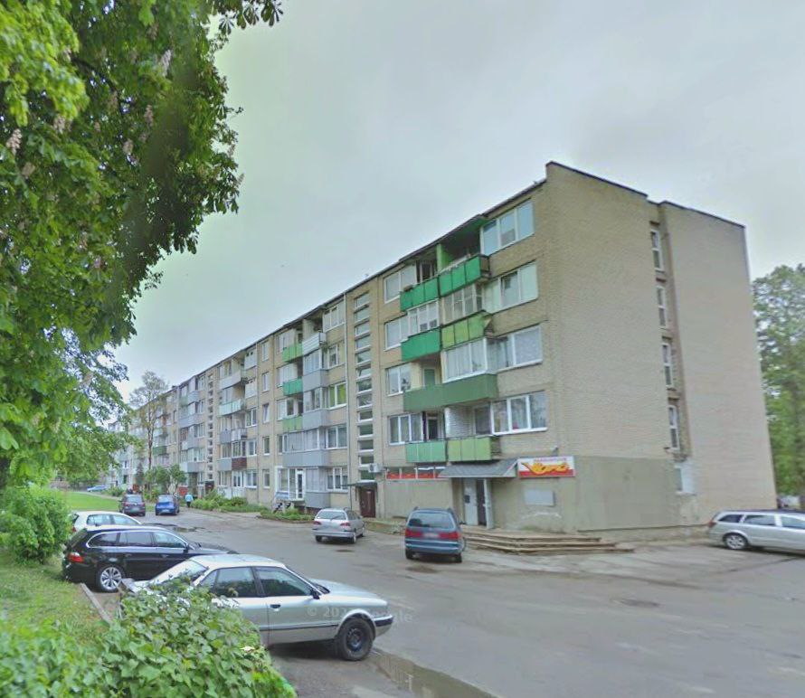 Parduodamas 1 kamb. butas Marijampolėje