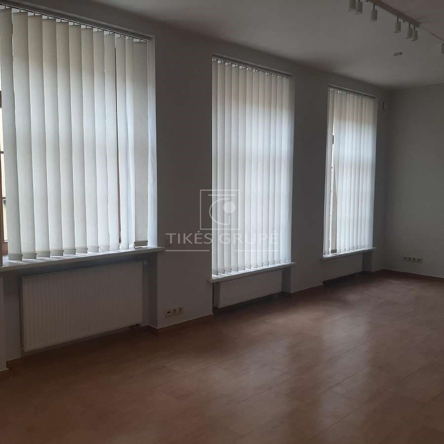 Pačiame Klaipėdos miesto centre Aukštojoje g., nuomojamos komercinės paskirties patalpos.