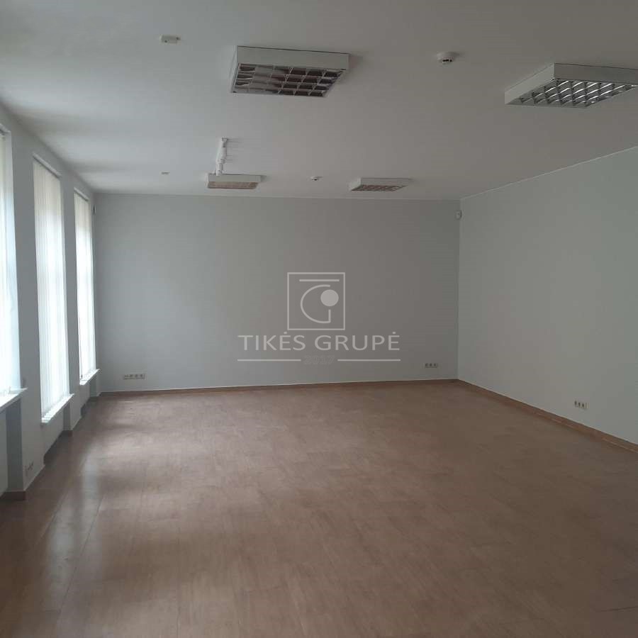 Pačiame Klaipėdos miesto centre Aukštojoje g., nuomojamos komercinės paskirties patalpos.