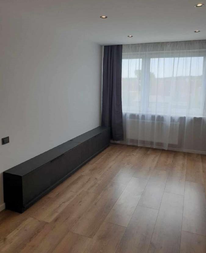 Parduodamas 2 kambarių butas Šventojoje Lieknų g. 52 kv.m.