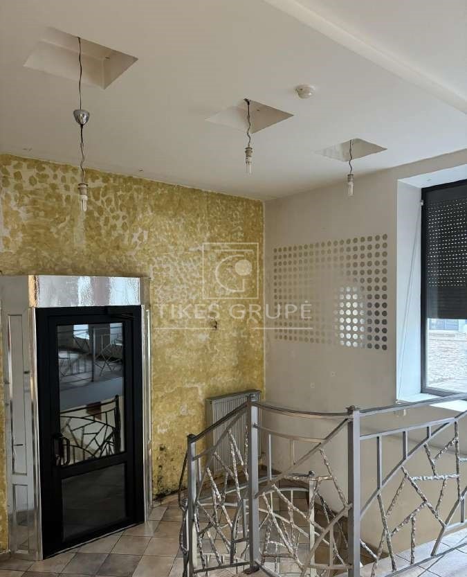 Klaipėdos senamiestyje, Turgaus g. parduodamos patalpos.