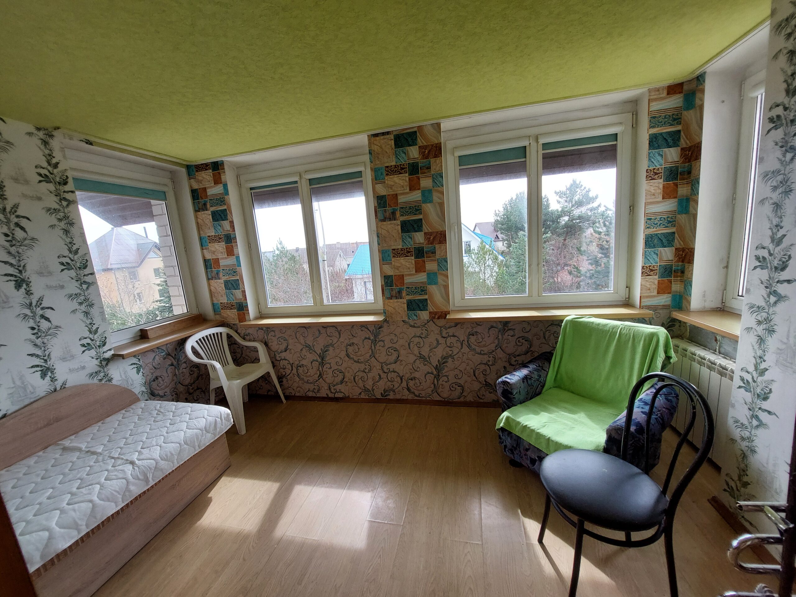 Jakuose išnuomojamas gyvenamo namo 2aukštas