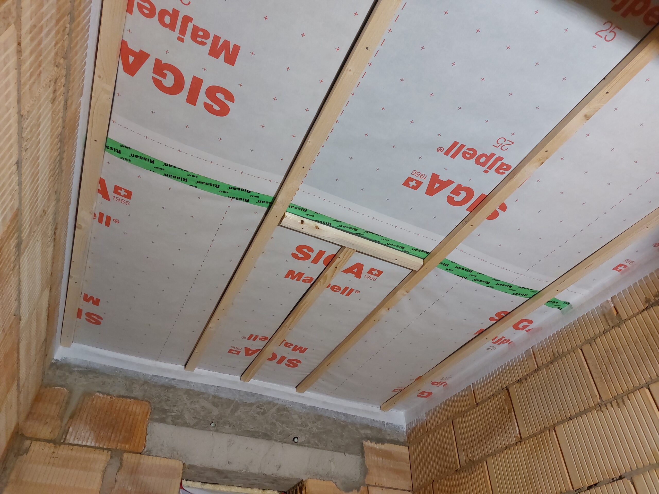 Garo izoliacinės plėvelės montavimas