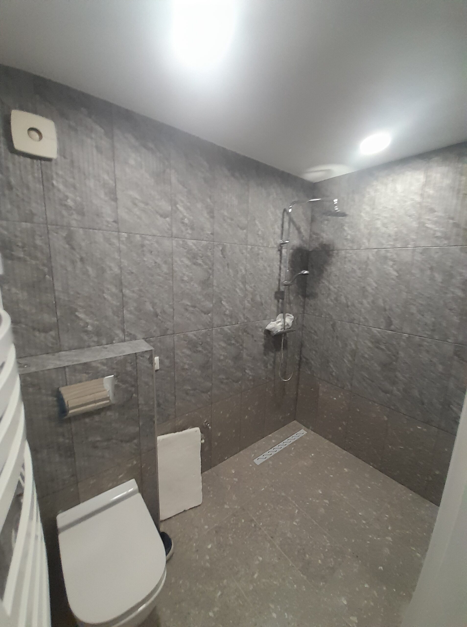 Parduodamas 1 k, butas cokolyje Šventojoje Mokyklos g.