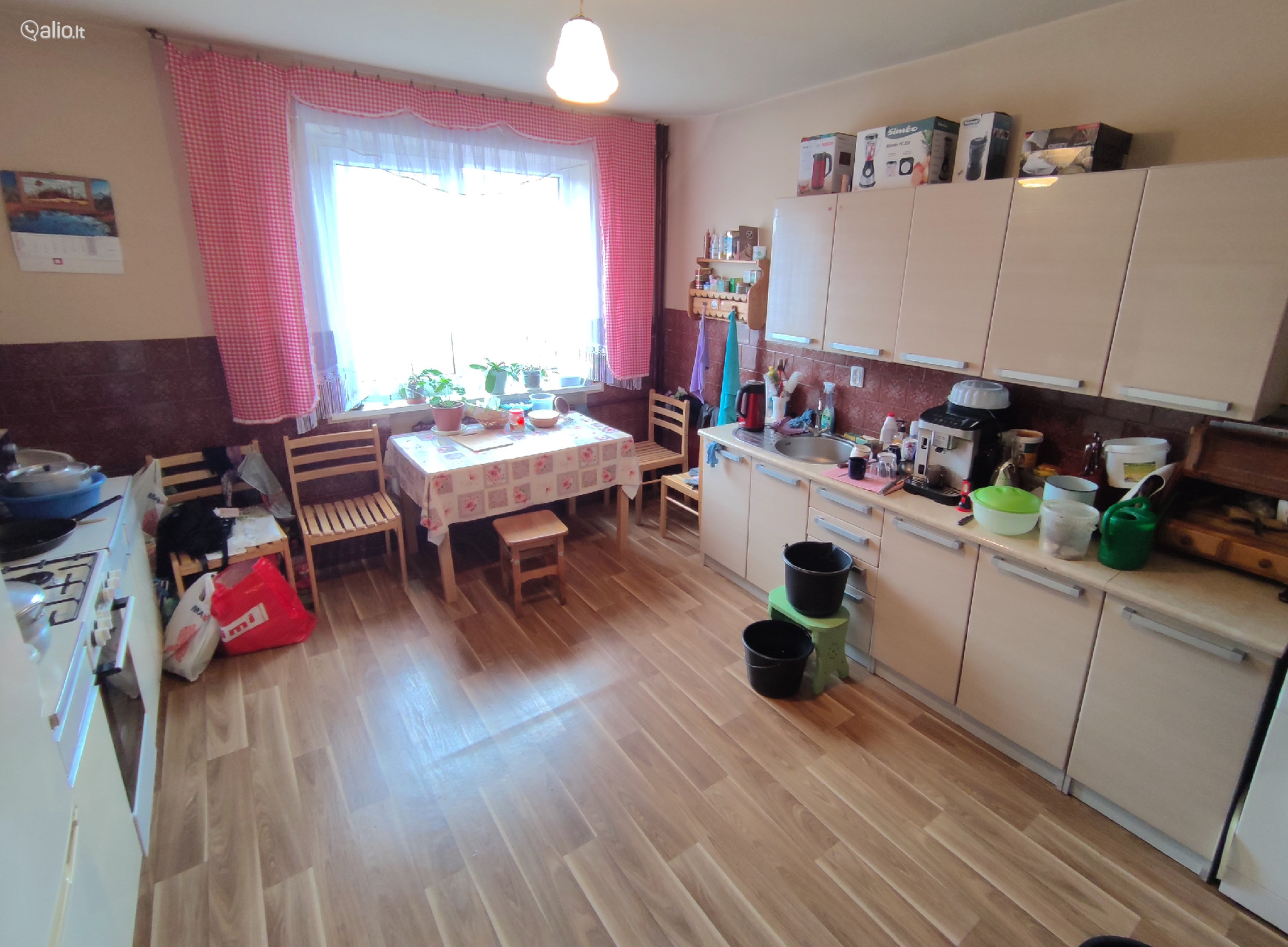 NAMAS SU SAULĖS KOLEKTORIAIS, ALYTAUS R.