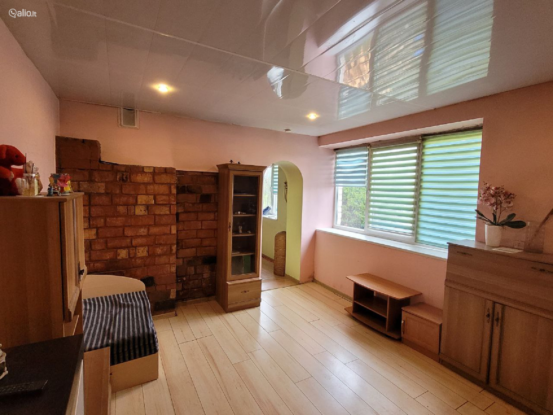 PARDUODAMAS 2 KAMB. BUTAS ŠAKIŲ R. GRIŠKABŪDIS