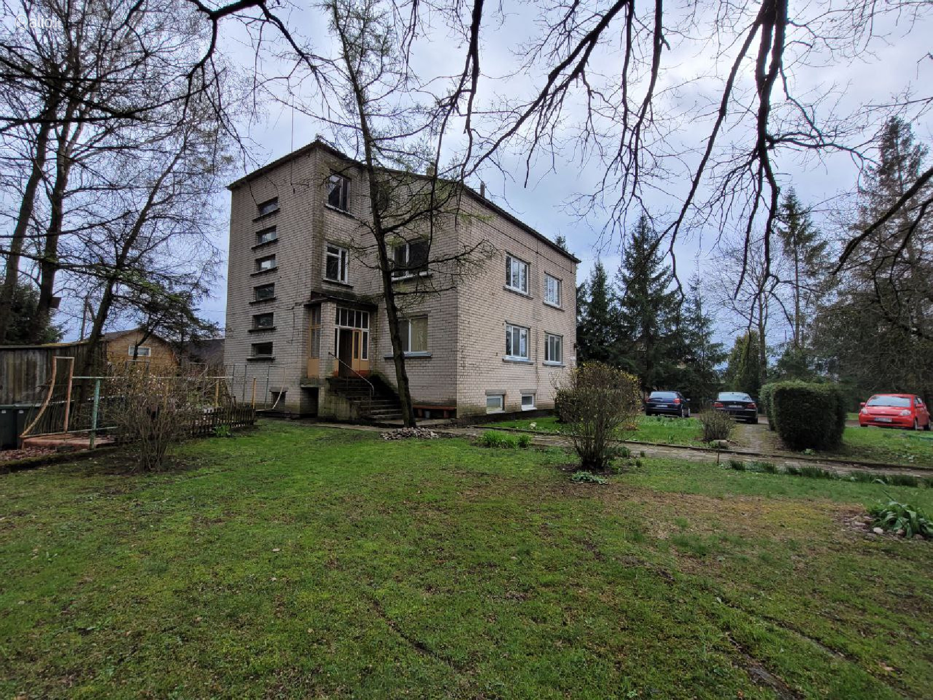 PARDUODAMAS 2 KAMB. BUTAS ŠAKIŲ R. GRIŠKABŪDIS