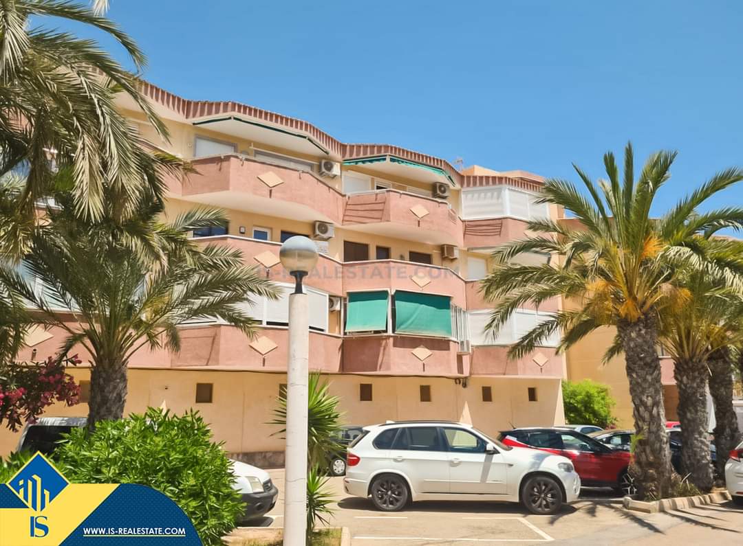 Parduodamas 2 kambarių renovuotas apartamentas su vaizdu į jūrą, Ispanijoje, Alicante provincijoje, Orihuela Costa mieste