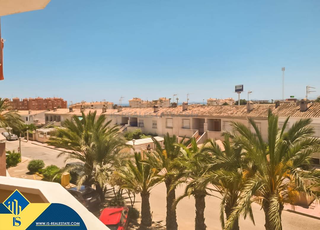 Parduodamas 2 kambarių renovuotas apartamentas su vaizdu į jūrą, Ispanijoje, Alicante provincijoje, Orihuela Costa mieste