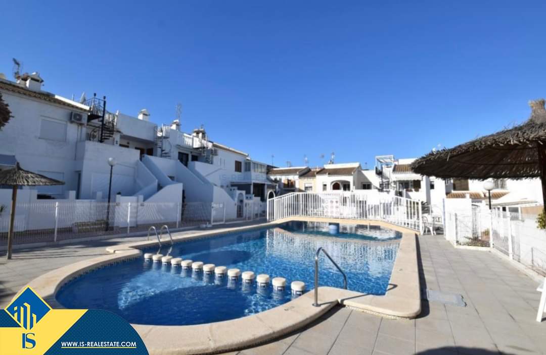 Parduodamas 2 kambarių bungalas, Ispanijoje, Alicante provincijoje, Torrevieja mieste