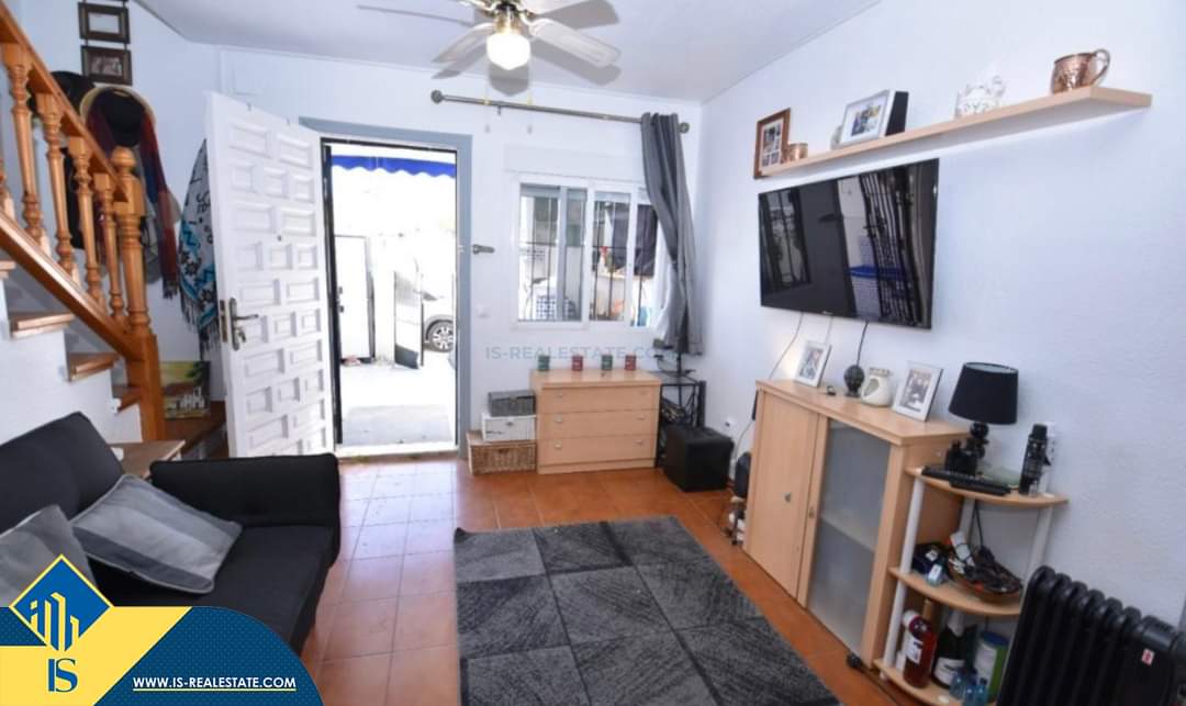 Parduodamas 2 kambarių bungalas, Ispanijoje, Alicante provincijoje, Torrevieja mieste