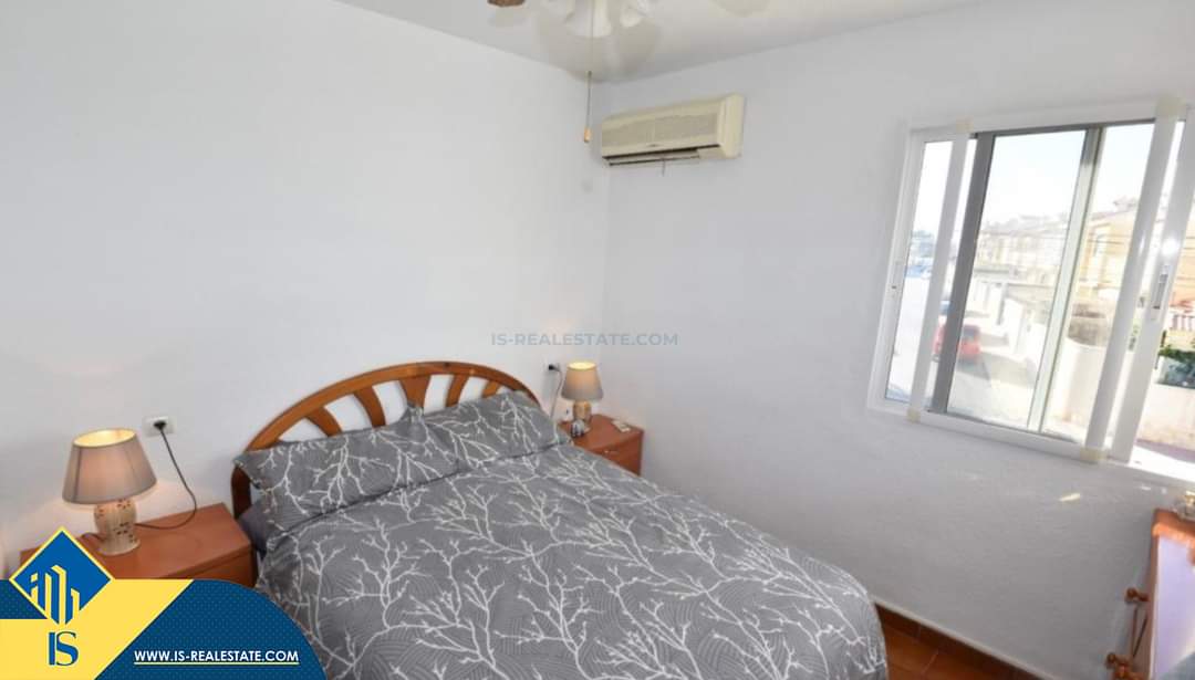 Parduodamas 2 kambarių bungalas, Ispanijoje, Alicante provincijoje, Torrevieja mieste