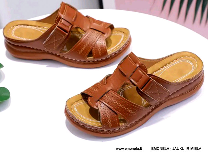 Basutės su lipukais