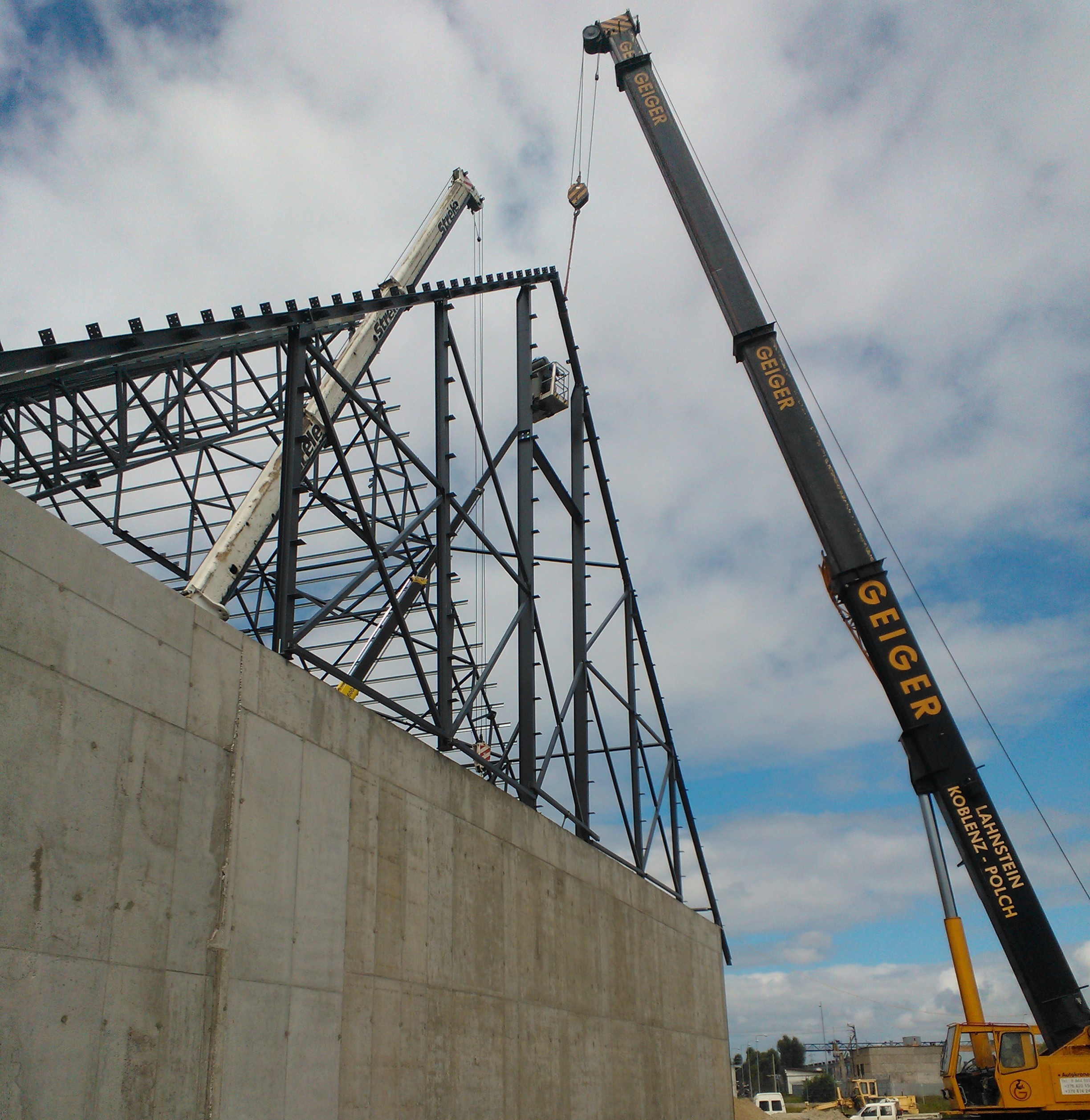 Pastatų statyba: metalų, Sandwich, GB montavimas