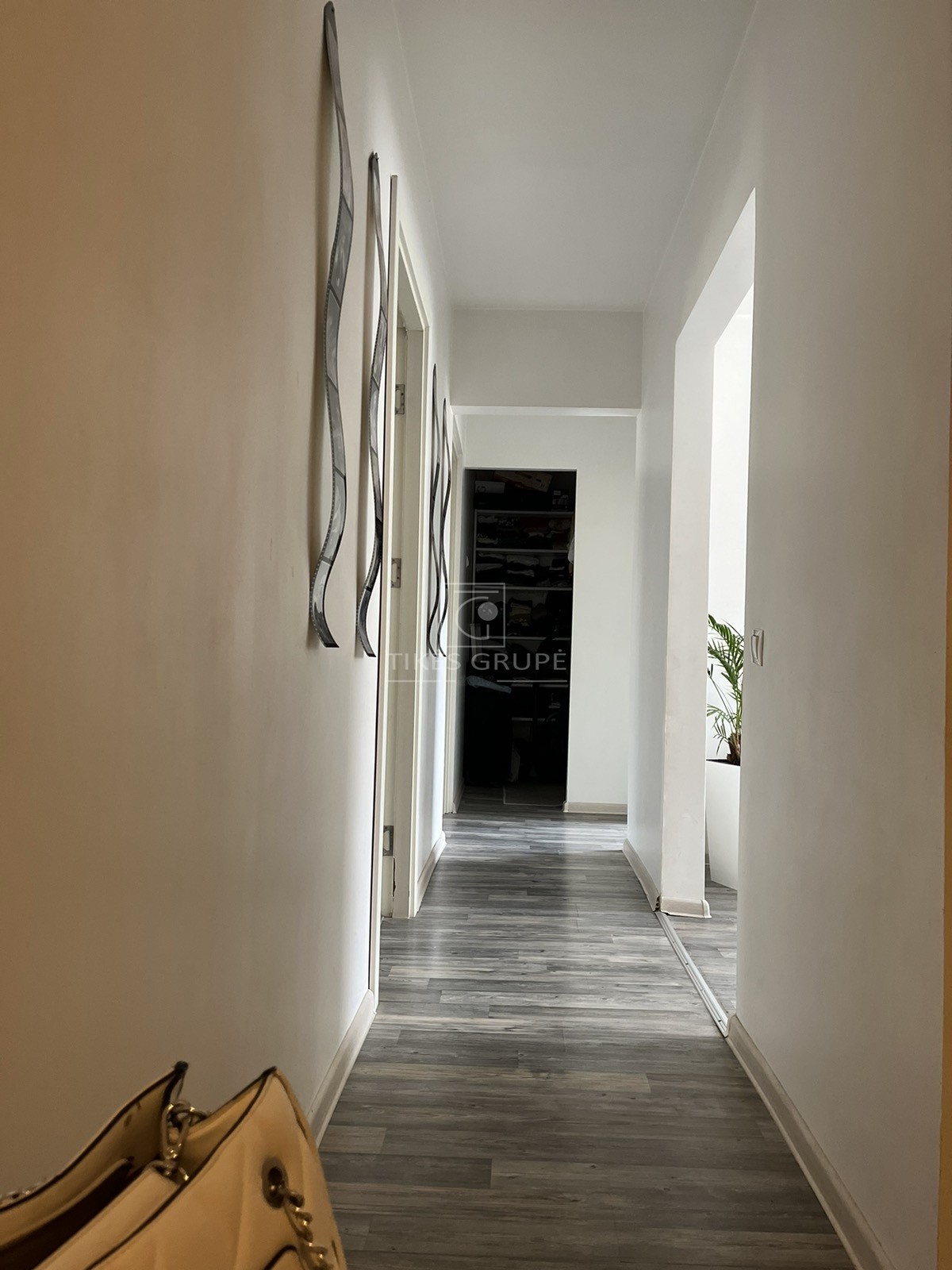 Parduodamas 4 kambarių butas Klaipėdoje.