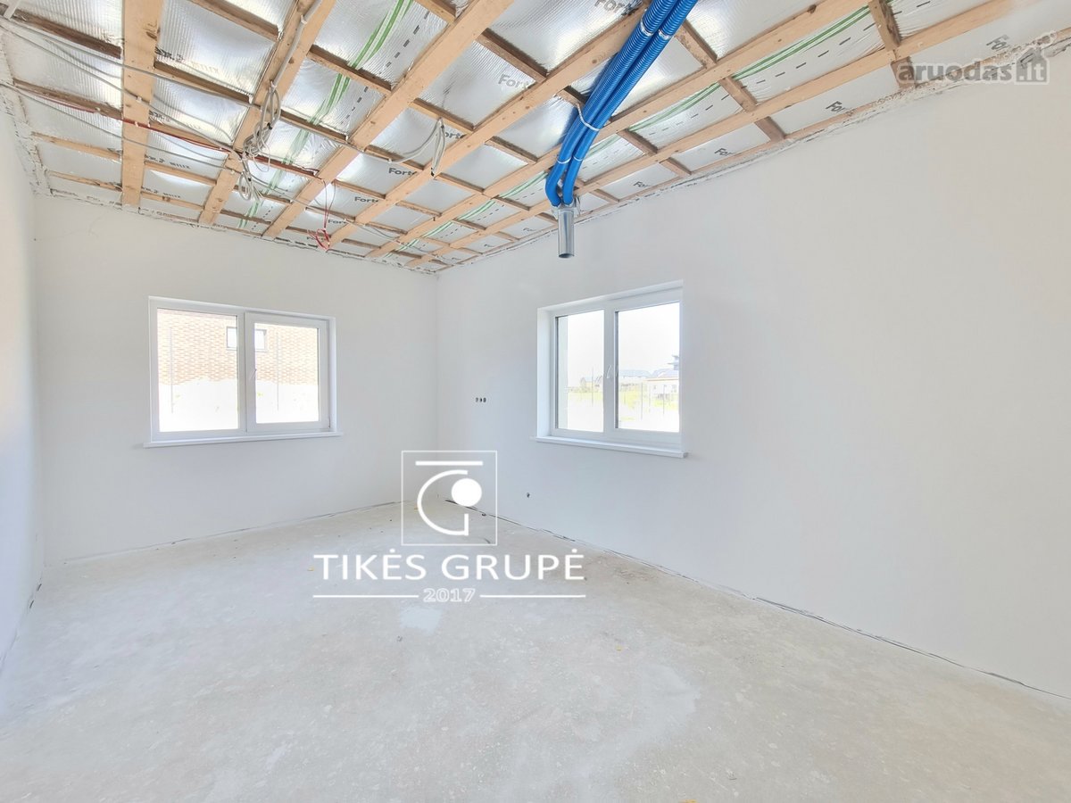 Parduodamas 111 kv.m. namas. Sklypas 5 arai.