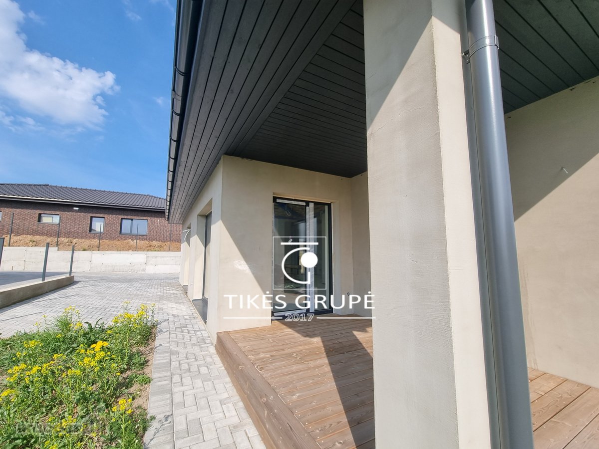 Parduodamas 111 kv.m. namas. Sklypas 5 arai.