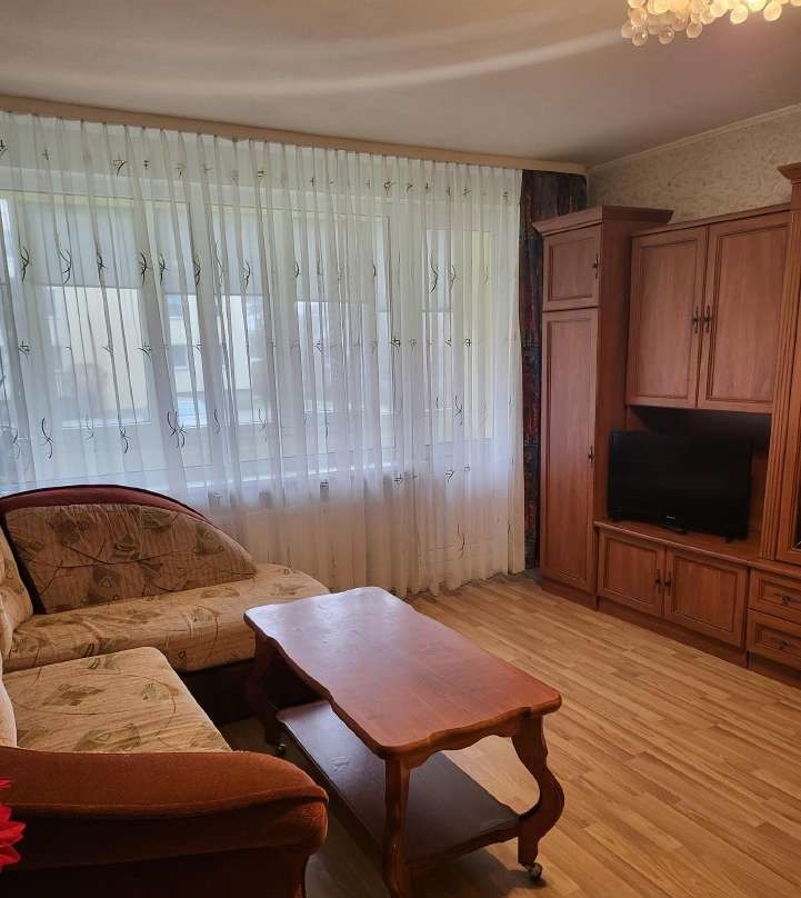 Parduodamas 2 kambarių butas Palangoje.