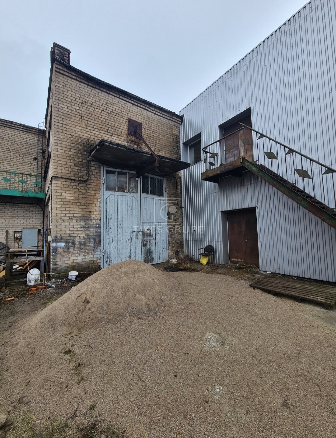 Klaipėdoje, Upelio g. nuomojamas garažas.