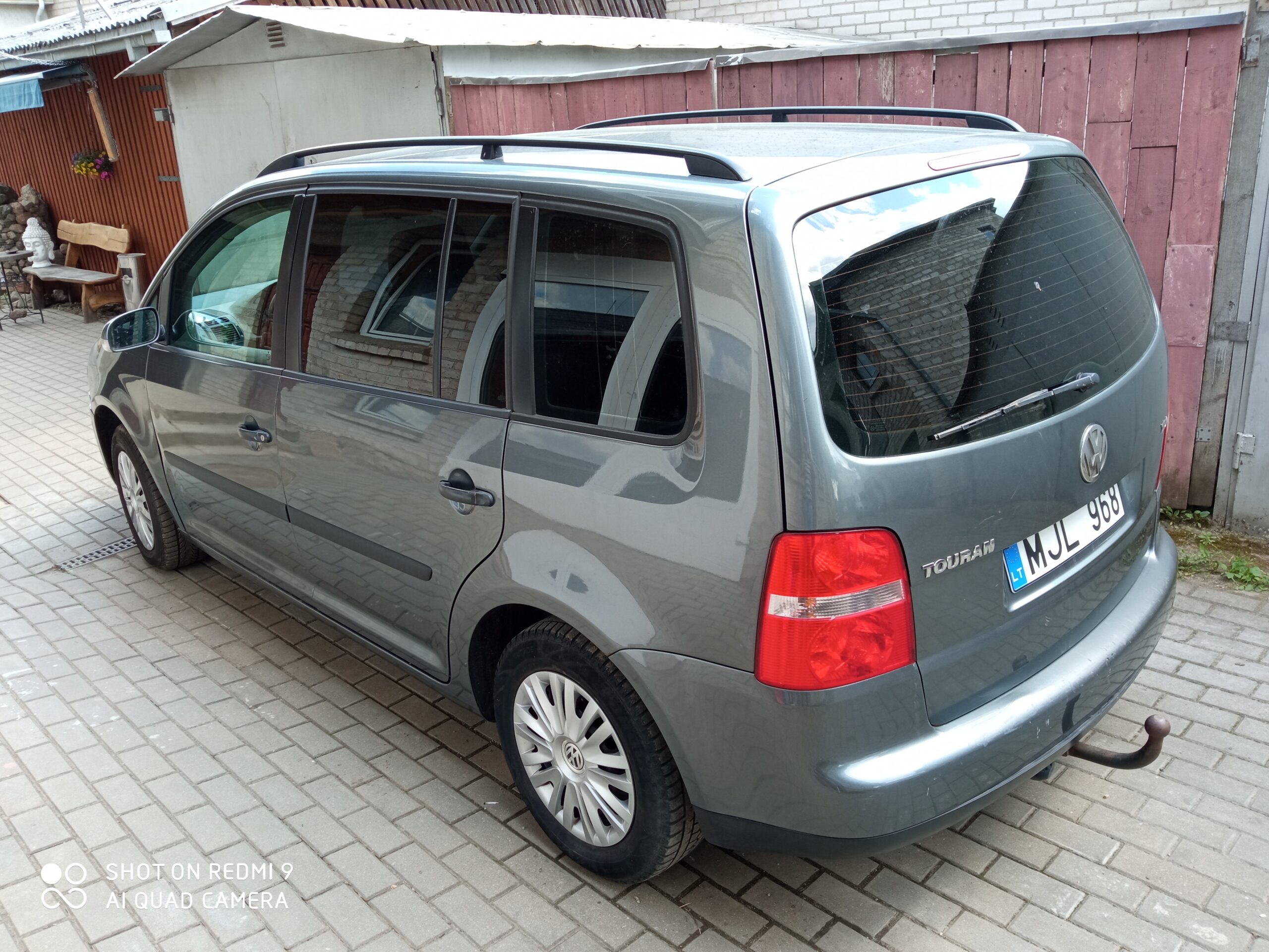 Parduodu VW / TOURAN 2003 metų 1.9 TDI 74KW.