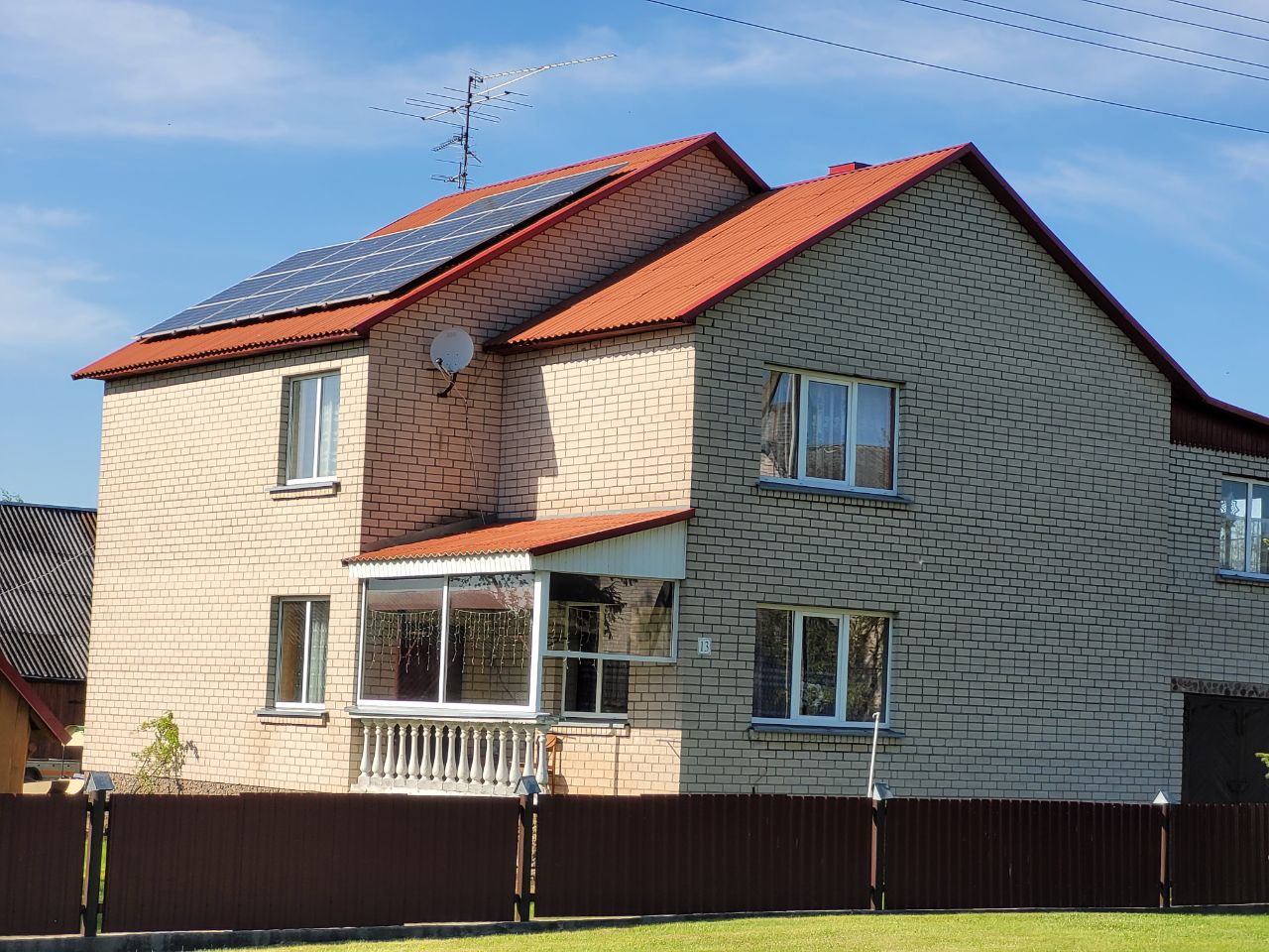 ERDVUS NAMAS ALYTAUS R. DOMINA KEITIMAS I SODA PRIE ALYTAUS