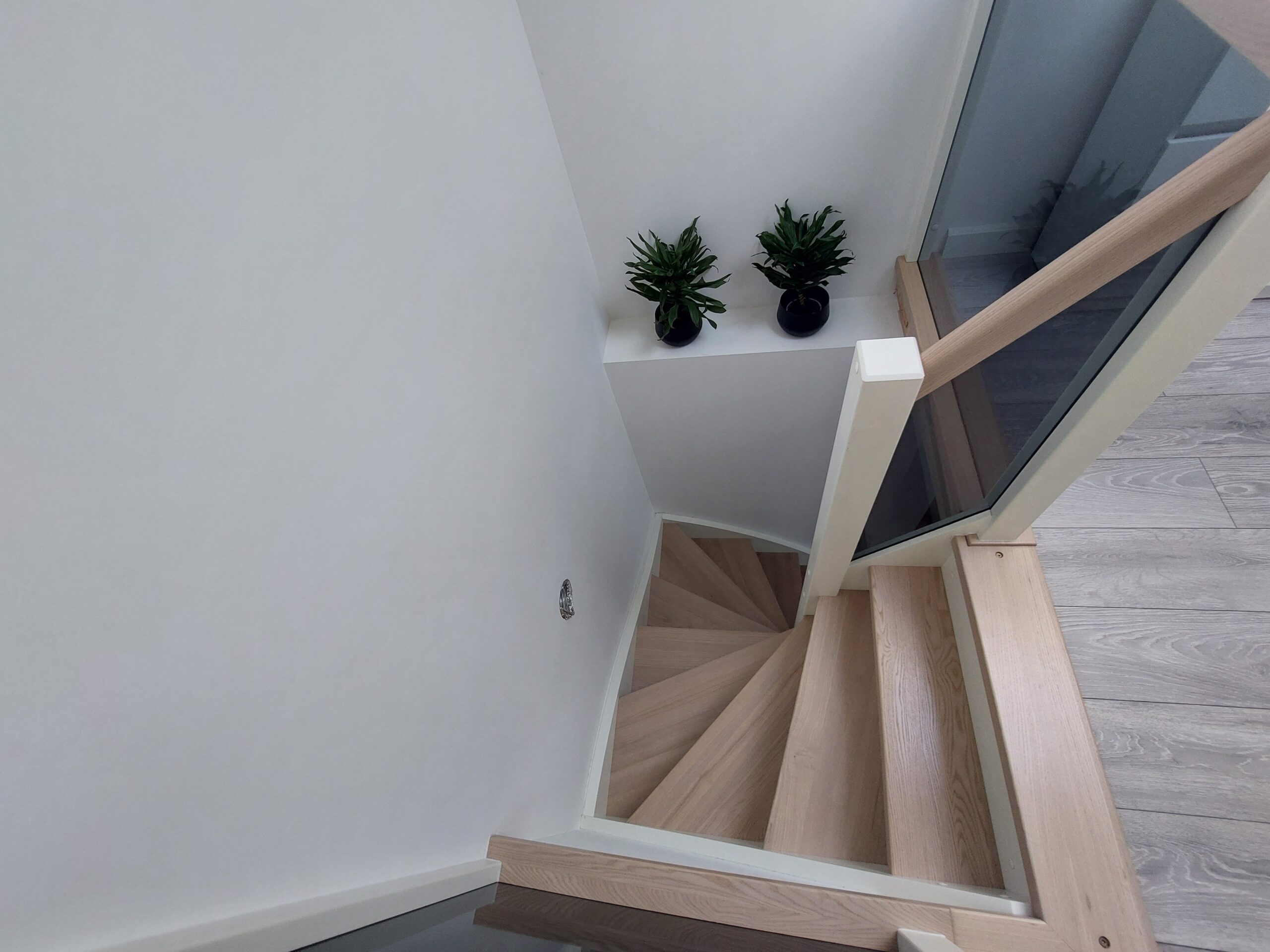 Tauralaukyje išnuomojamas 2k. butas per du aukštus