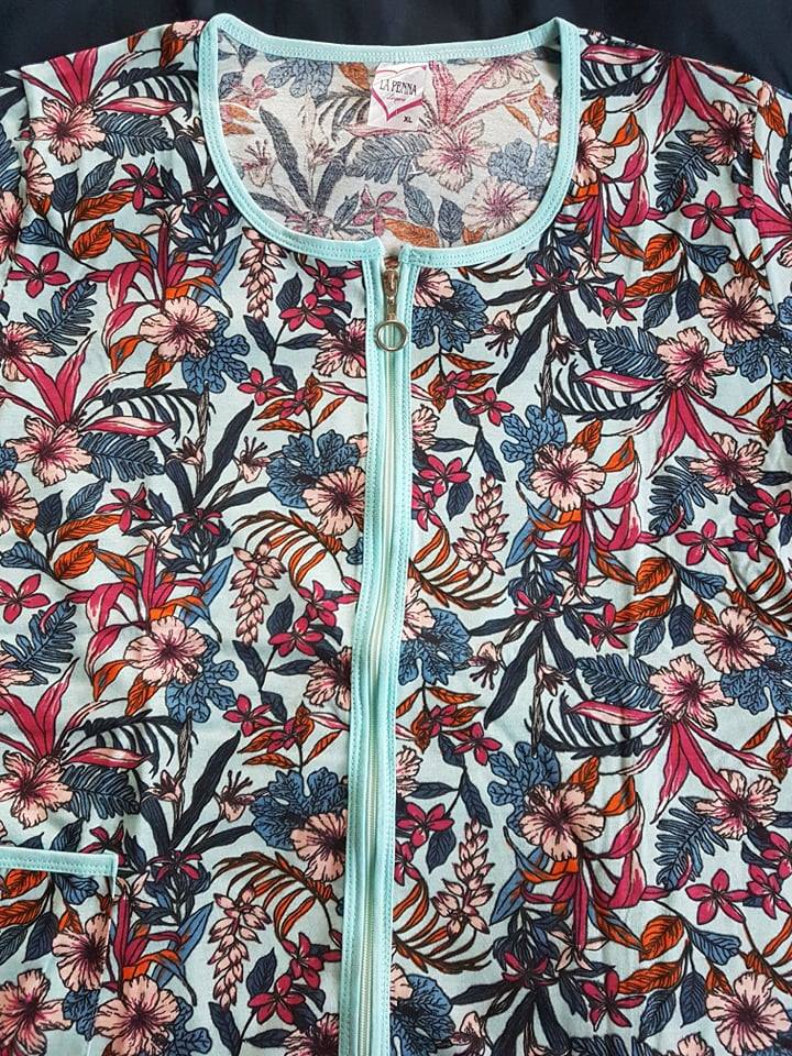 Chalatas GĖLĖTAS, trumpos rankovės, 13 €