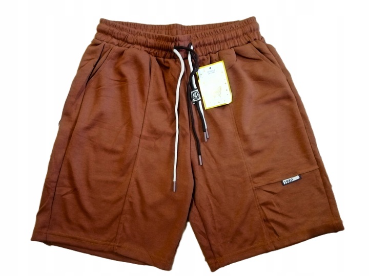 Trikotažiniai šortai apkūnesnėms