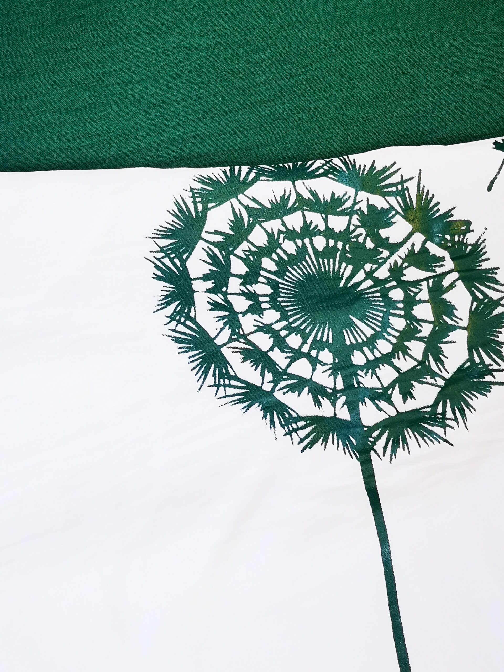 Elegantiškas kostiumas apkūnesnėms